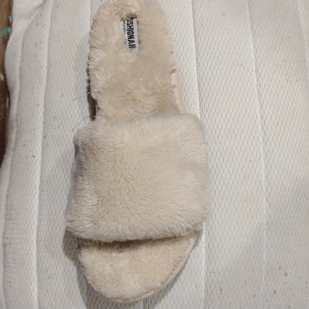 Cusionair slippers